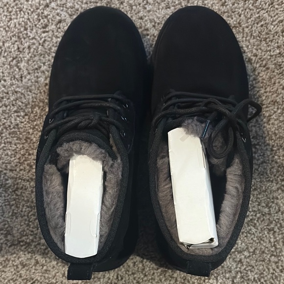 Men’s UGG Neumel Chukka Boot - Black main image 12